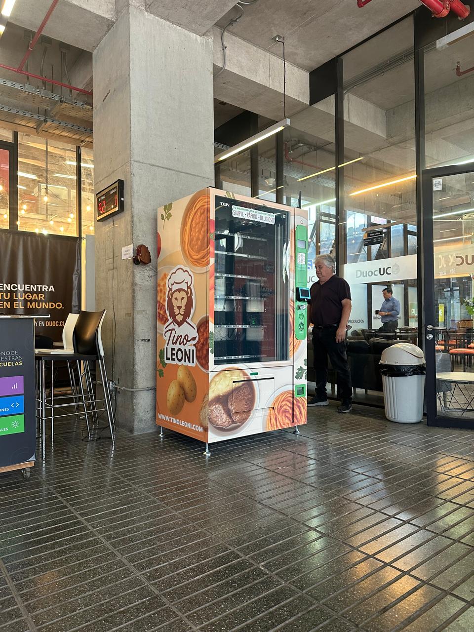 Máquina Tino Market instalada en DUOC UC